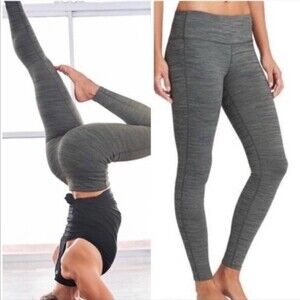 Athleta Leggings Chaturanga 7/8 Length Gray Space Dye Yoga Women’s Size Small